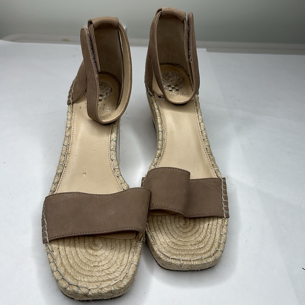 NWOT Vince Camuto Jesla Leather Espadrille Wedge Sandal